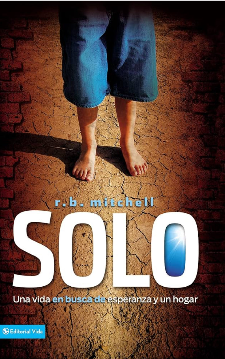 Solo, Una Vida En Búsqueda De Esperanza Y Un Hogar.